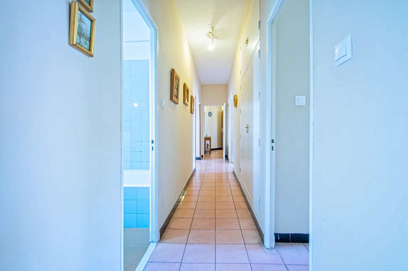 4 bedroom Flat for sale in Seville city - € 359,000 (Ref: 9966705)