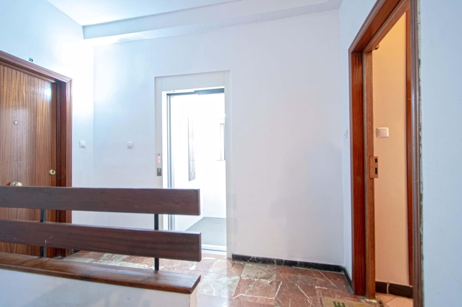 4 bedroom Flat for sale in Seville city - € 359,000 (Ref: 9966705)