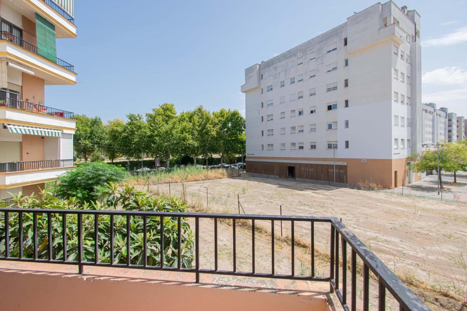 4 bedroom Flat for sale in Seville city - € 359,000 (Ref: 9966705)