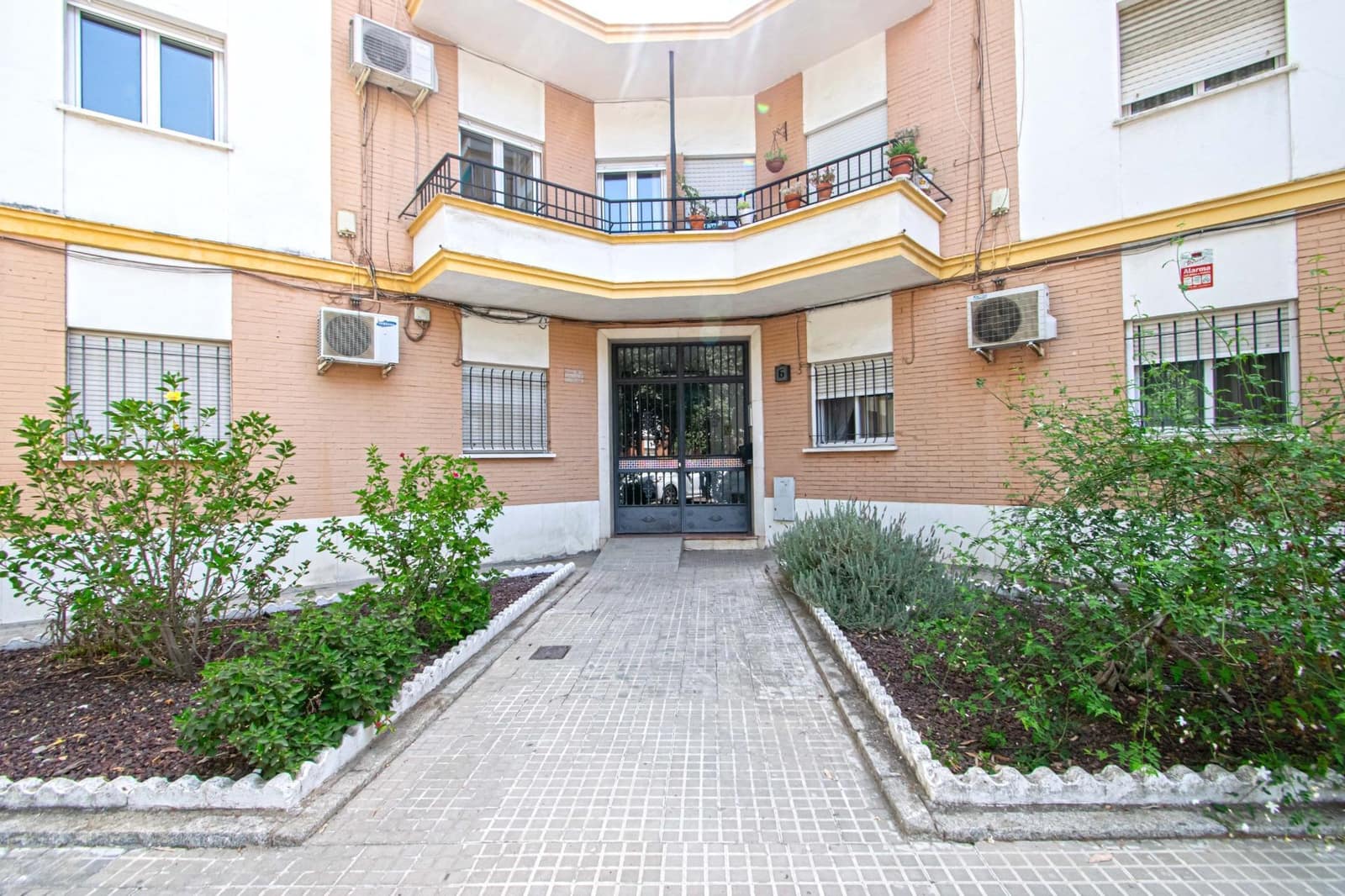 4 bedroom Flat for sale in Seville city - € 359,000 (Ref: 9966705)