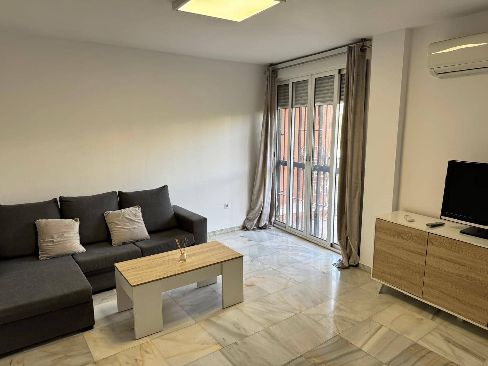 1 soverom Leilighet til leie i Dos Hermanas - € 800 (Ref: 9966707)