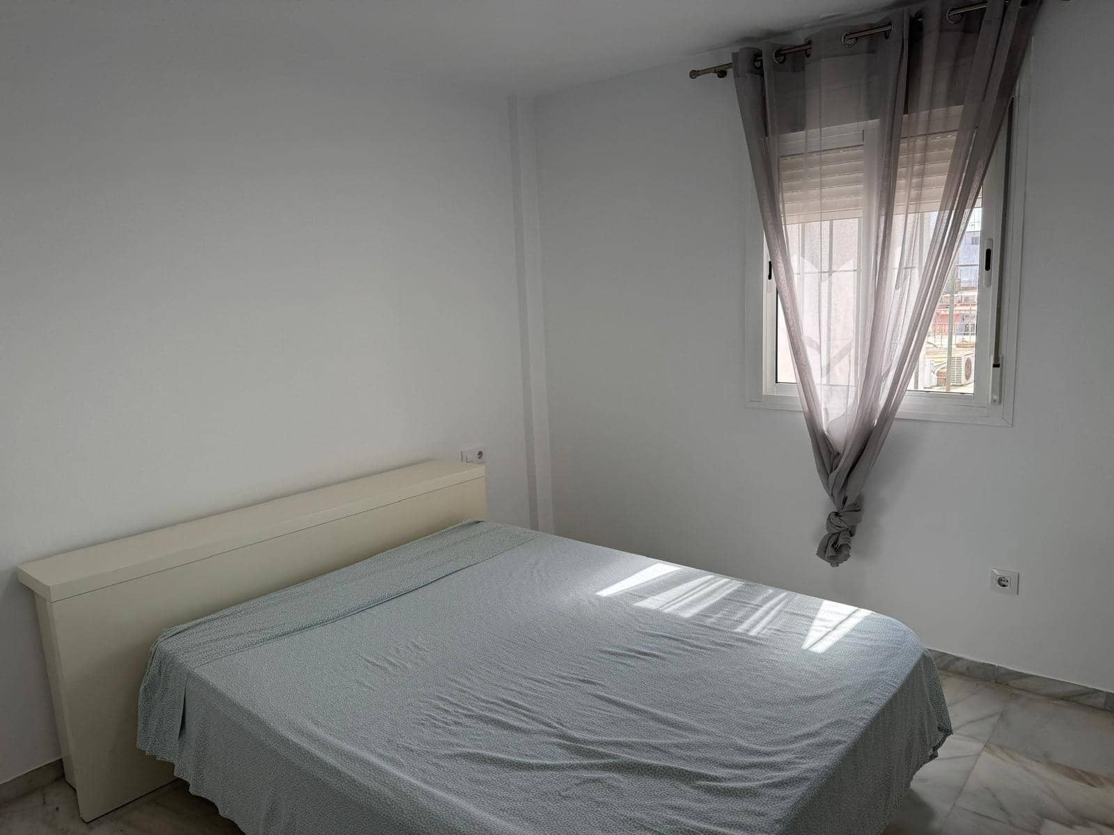 1 soverom Leilighet til leie i Dos Hermanas - € 800 (Ref: 9966707)