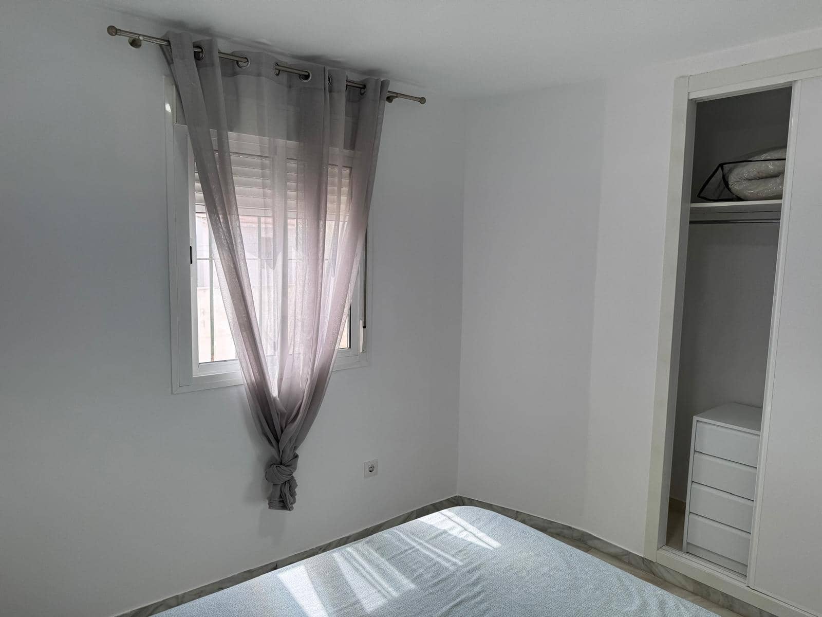 1 soverom Leilighet til leie i Dos Hermanas - € 800 (Ref: 9966707)