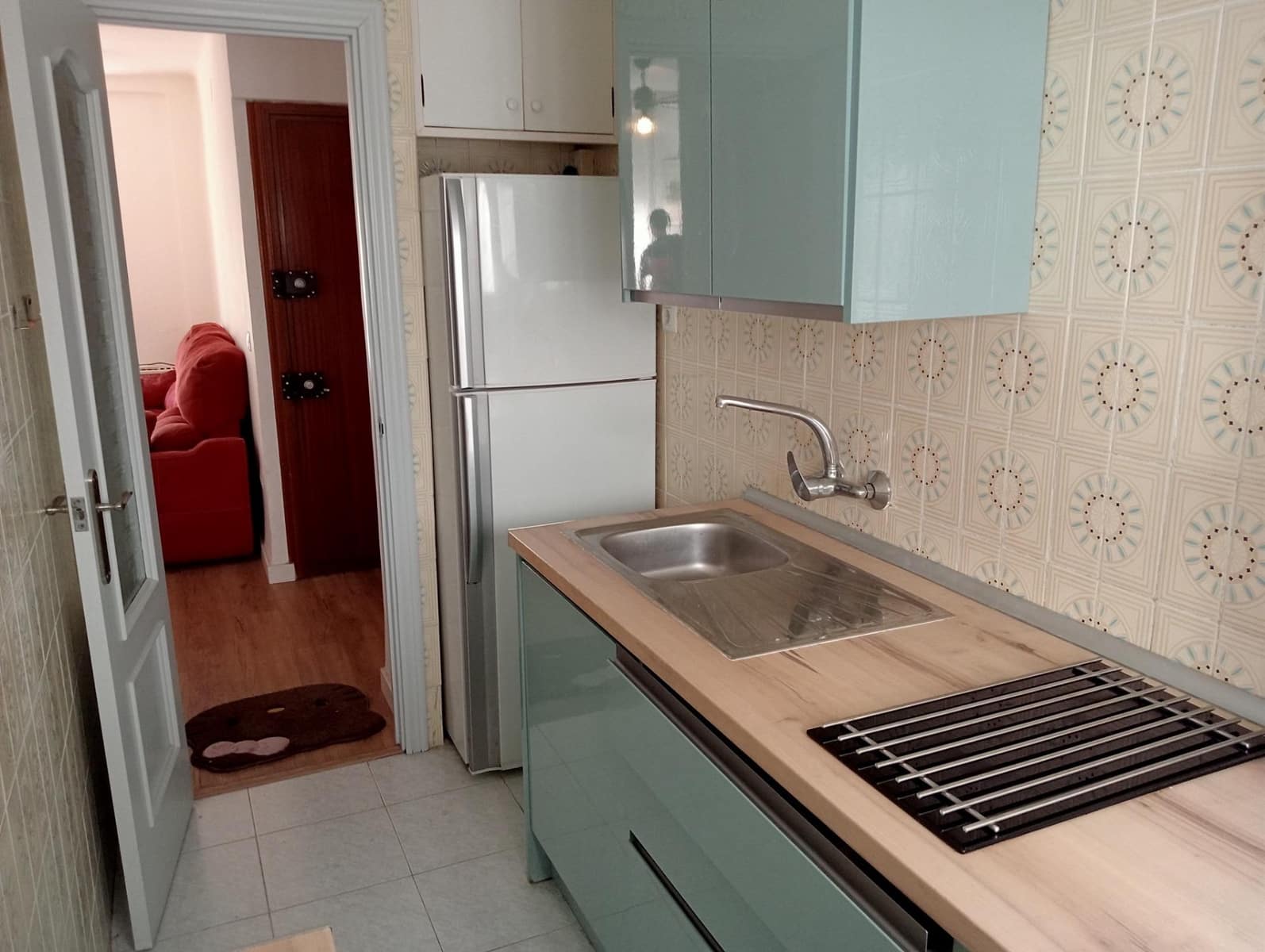 3 soverom Leilighet til leie i Sevilla by - € 850 (Ref: 9973376)