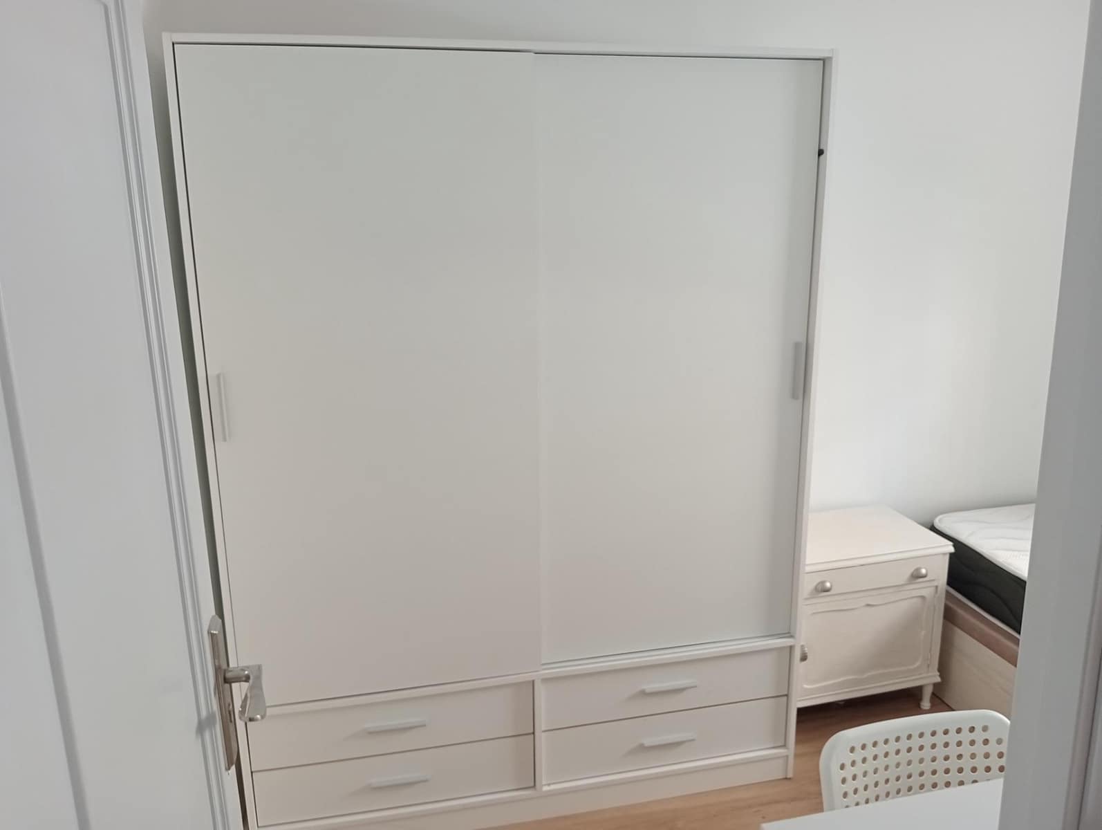 3 soverom Leilighet til leie i Sevilla by - € 850 (Ref: 9973376)