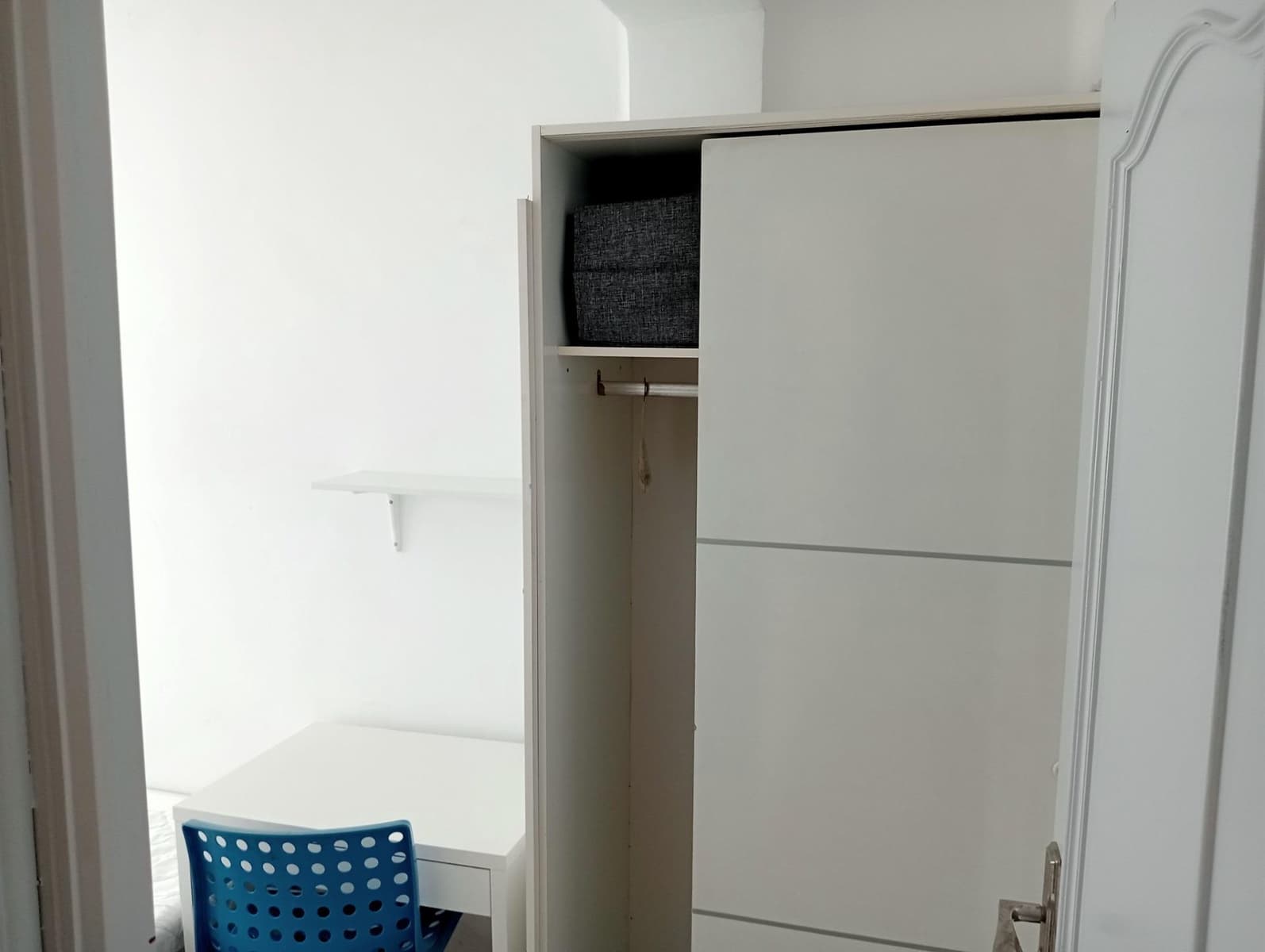 3 soverom Leilighet til leie i Sevilla by - € 850 (Ref: 9973376)