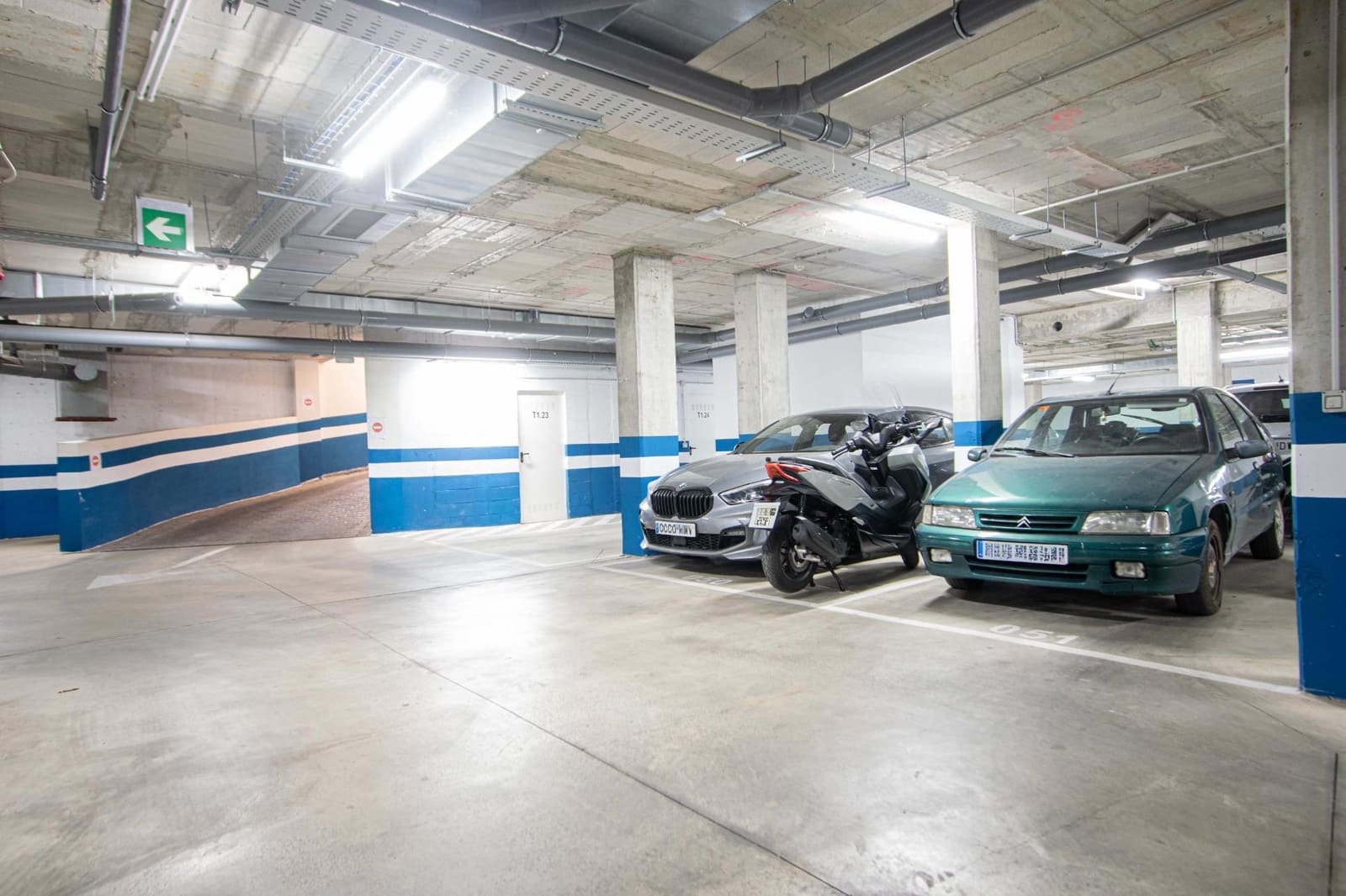 2 soverom Leilighet til salgs i Sevilla by med svømmebasseng garasje - € 212 000 (Ref: 9973378)