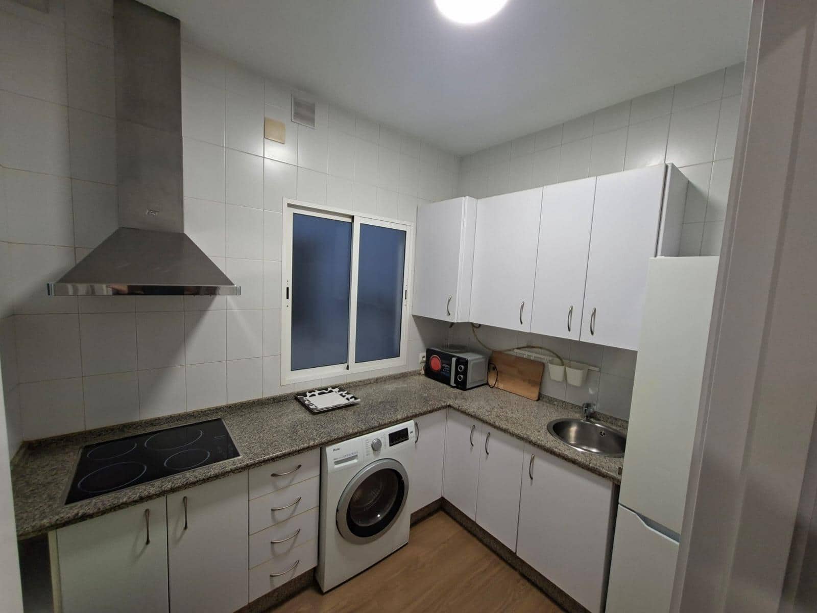 Appartement de 2 chambres à louer à Seville ville - 1 100 € (Ref: 9975503)
