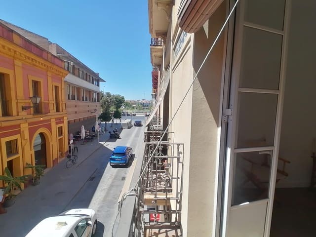 Piso de 2 habitaciones en Sevilla ciudad en alquiler - 1.100 € (Ref: 9975503)