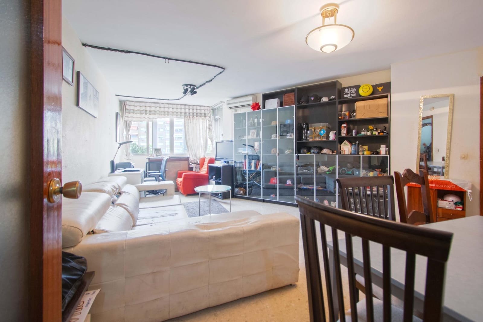 3 bedroom Flat for sale in Seville city with pool - € 180,000 (Ref: 9975505)