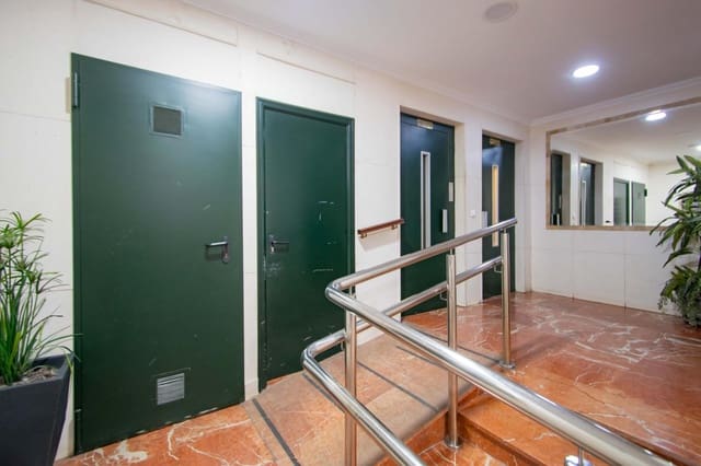 3 soverom Leilighet til salgs i Sevilla by med svømmebasseng - € 180 000 (Ref: 9975505)