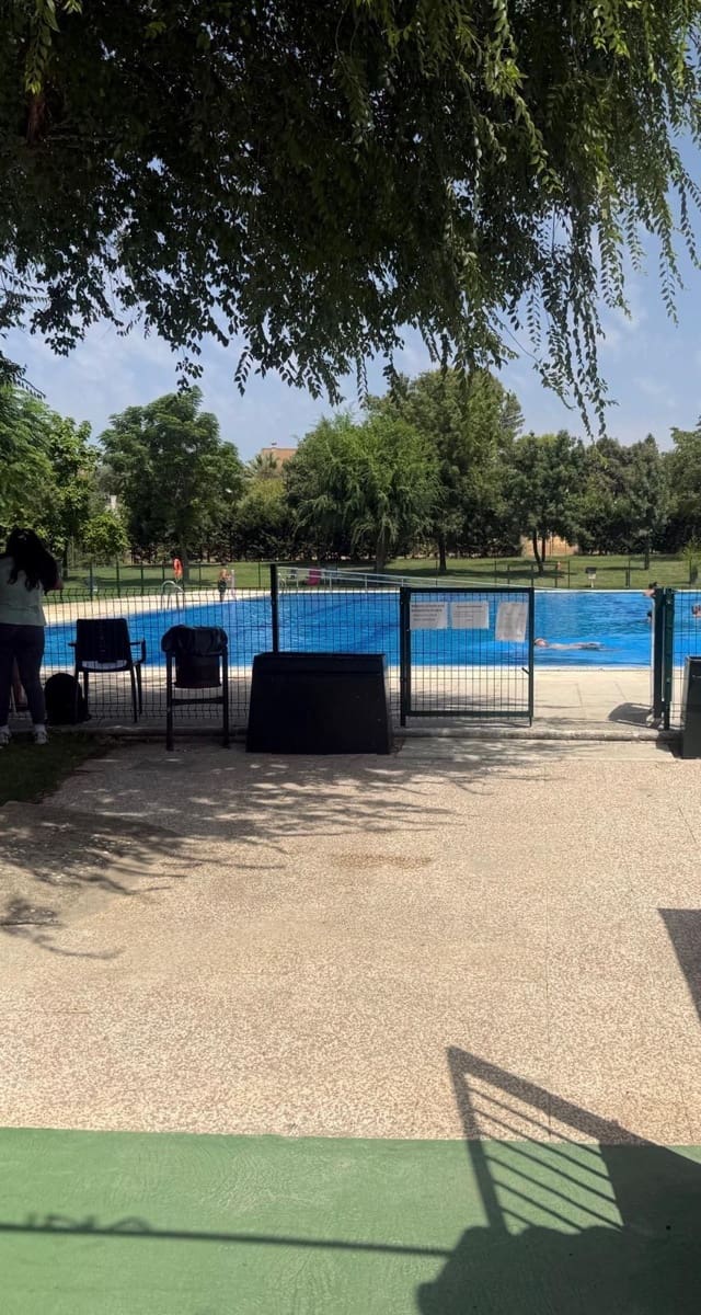3 slaapkamer Huis te koop in Castilblanco de los Arroyos met zwembad - € 125.000 (Ref: 9976558)