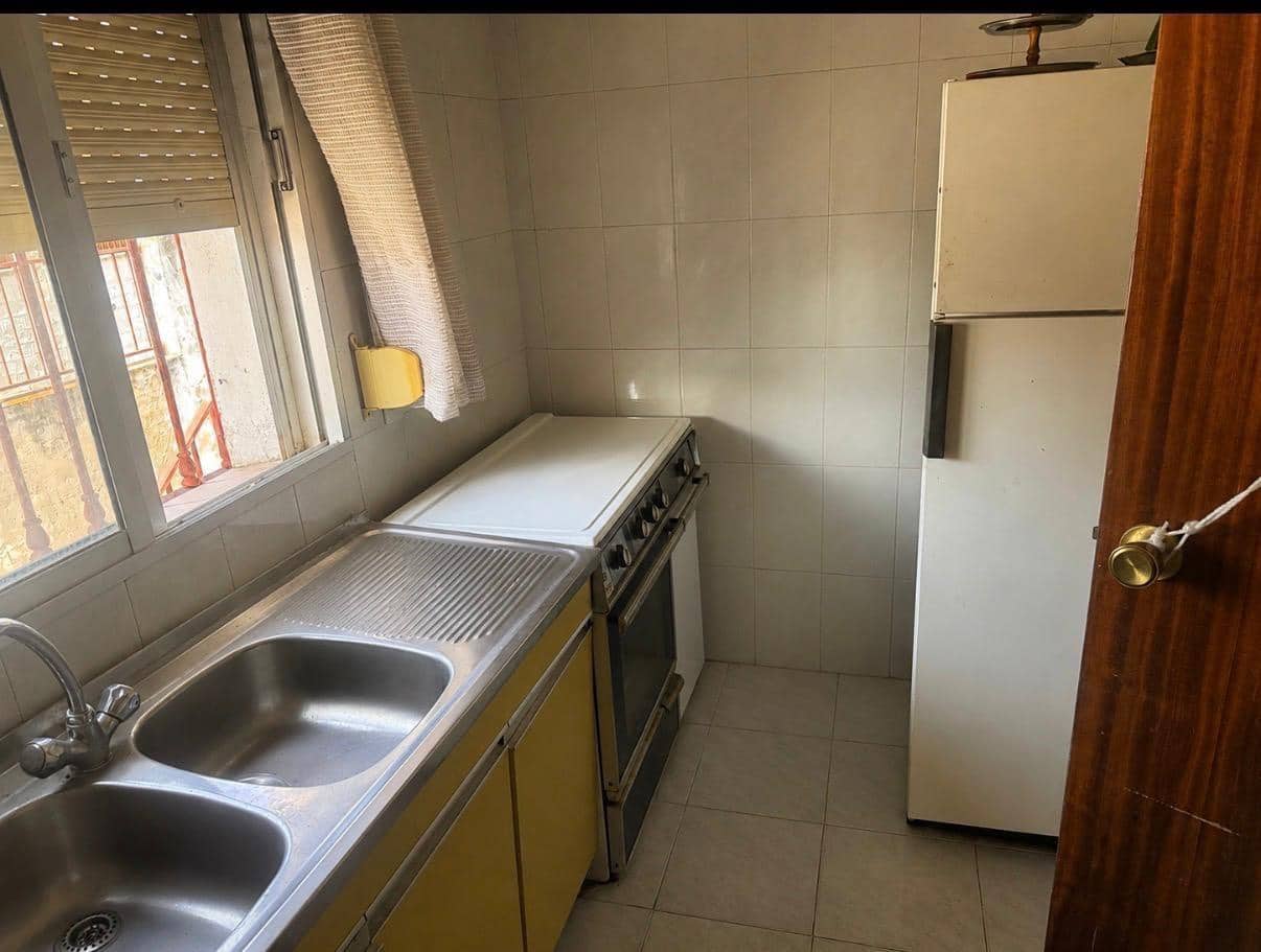 3 slaapkamer Huis te koop in Castilblanco de los Arroyos met zwembad - € 125.000 (Ref: 9976558)