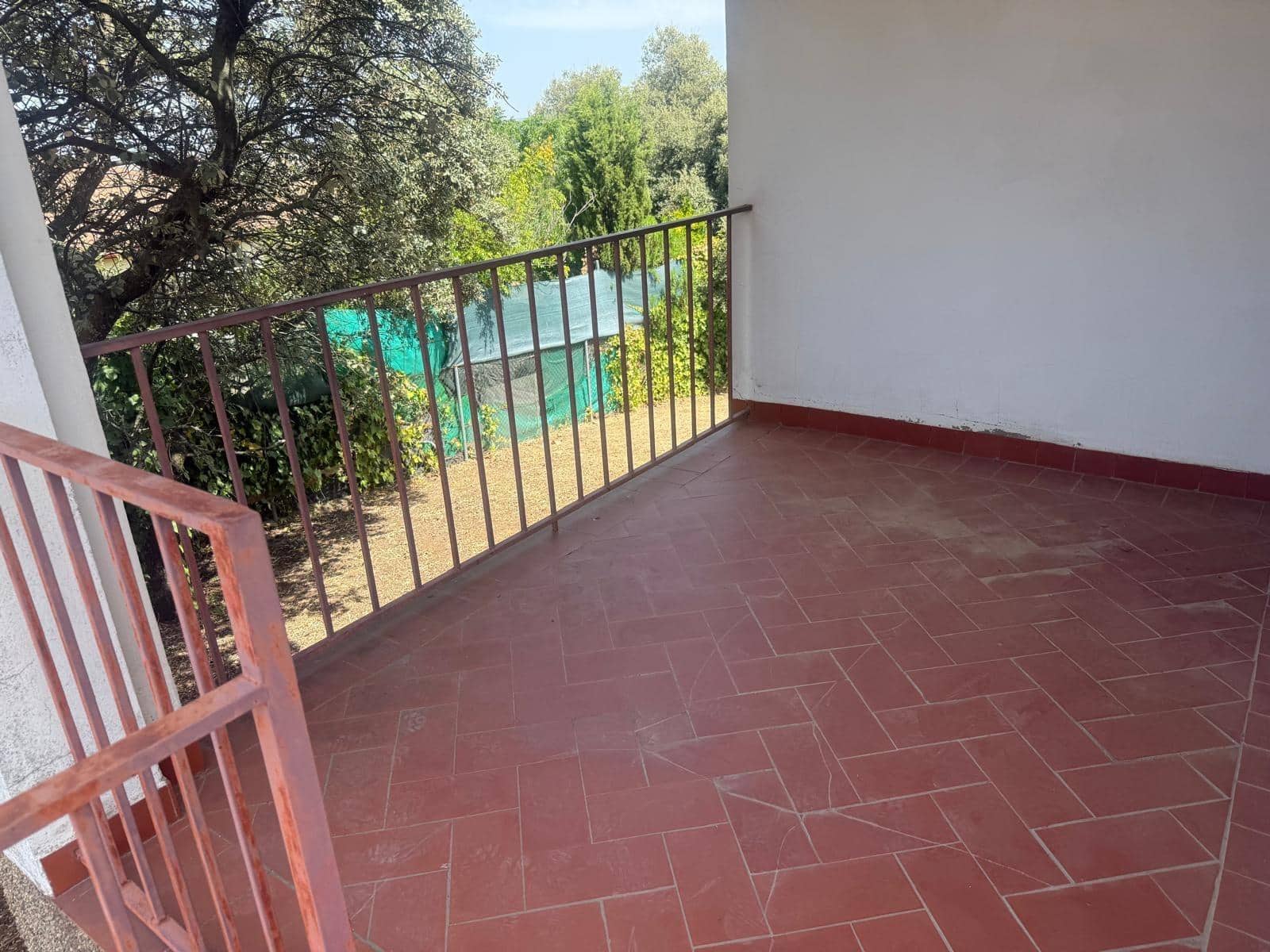 3 slaapkamer Huis te koop in Castilblanco de los Arroyos met zwembad - € 125.000 (Ref: 9976558)