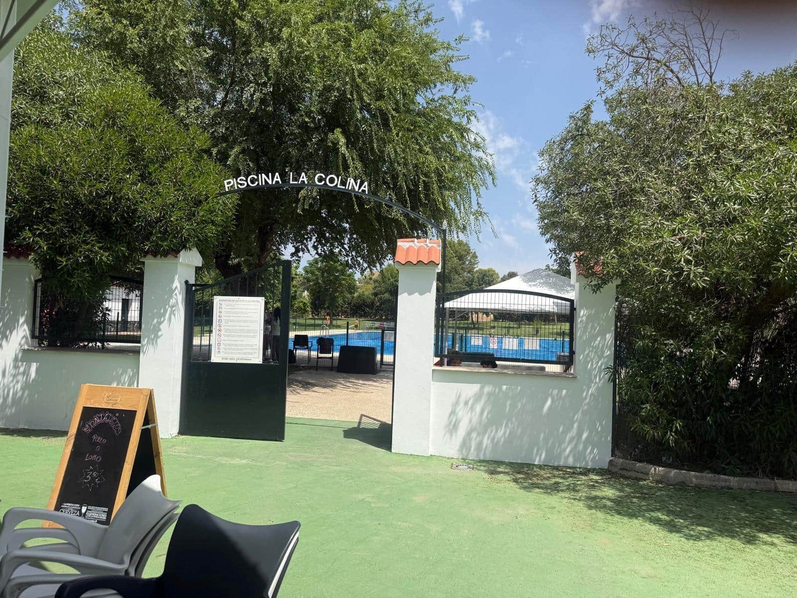 3 slaapkamer Huis te koop in Castilblanco de los Arroyos met zwembad - € 125.000 (Ref: 9976558)