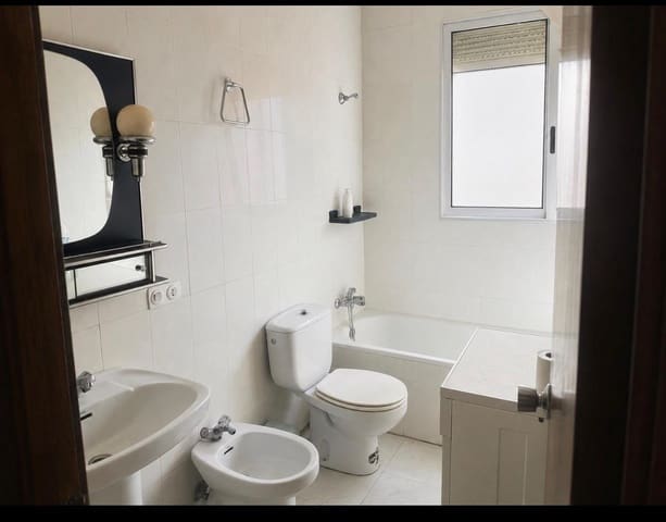3 soverom Hus til salgs i Castilblanco de los Arroyos med svømmebasseng - € 125 000 (Ref: 9976558)