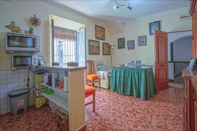 Casa de 5 habitaciones en Sevilla ciudad en venta - 725.000 € (Ref: 9976559)