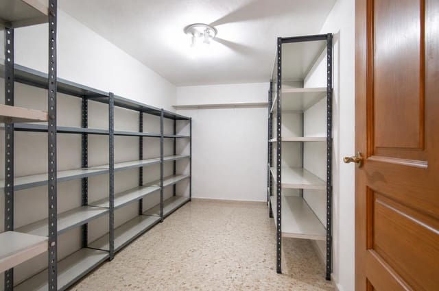 4 soverom Rekkehus til salgs i Tomares med garasje - € 298 000 (Ref: 9977378)