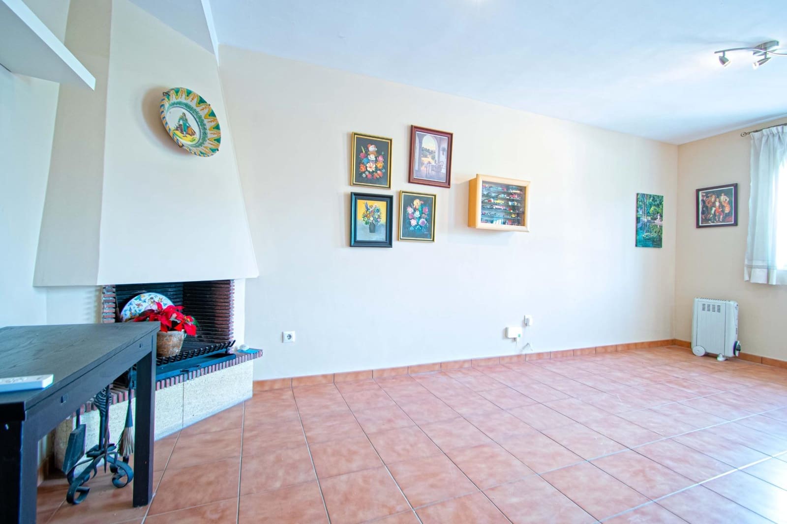 4 soverom Rekkehus til salgs i Tomares med garasje - € 298 000 (Ref: 9977378)