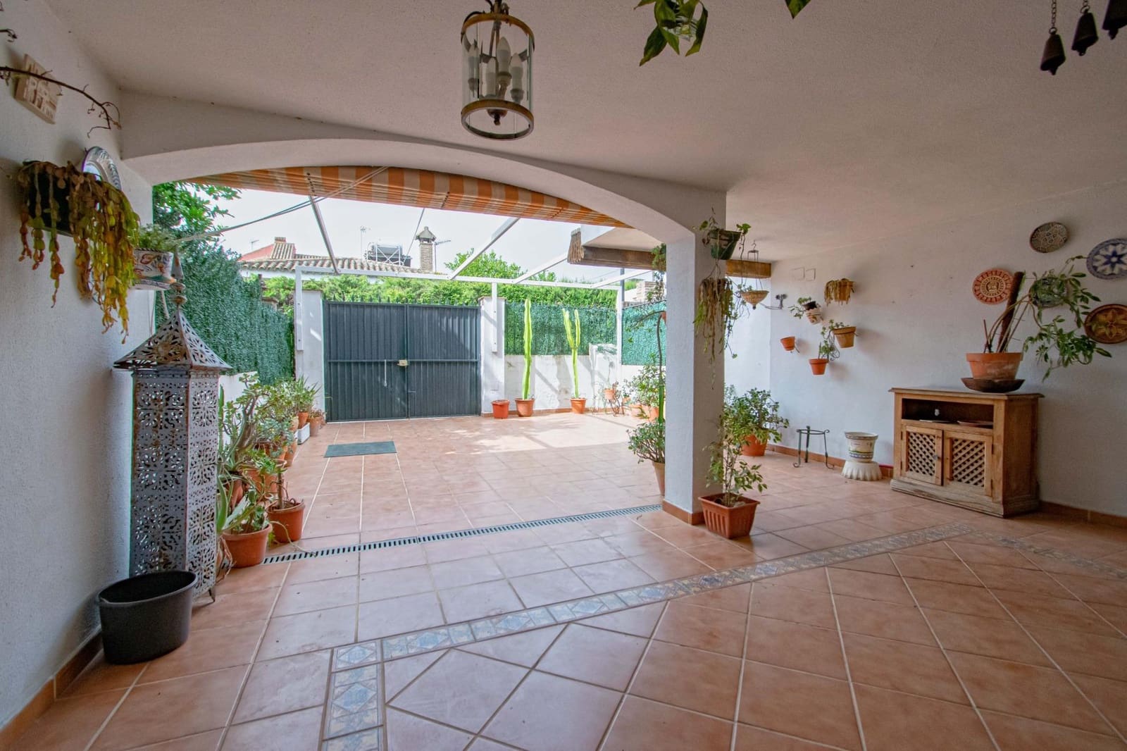4 soverom Rekkehus til salgs i Tomares med garasje - € 298 000 (Ref: 9977378)