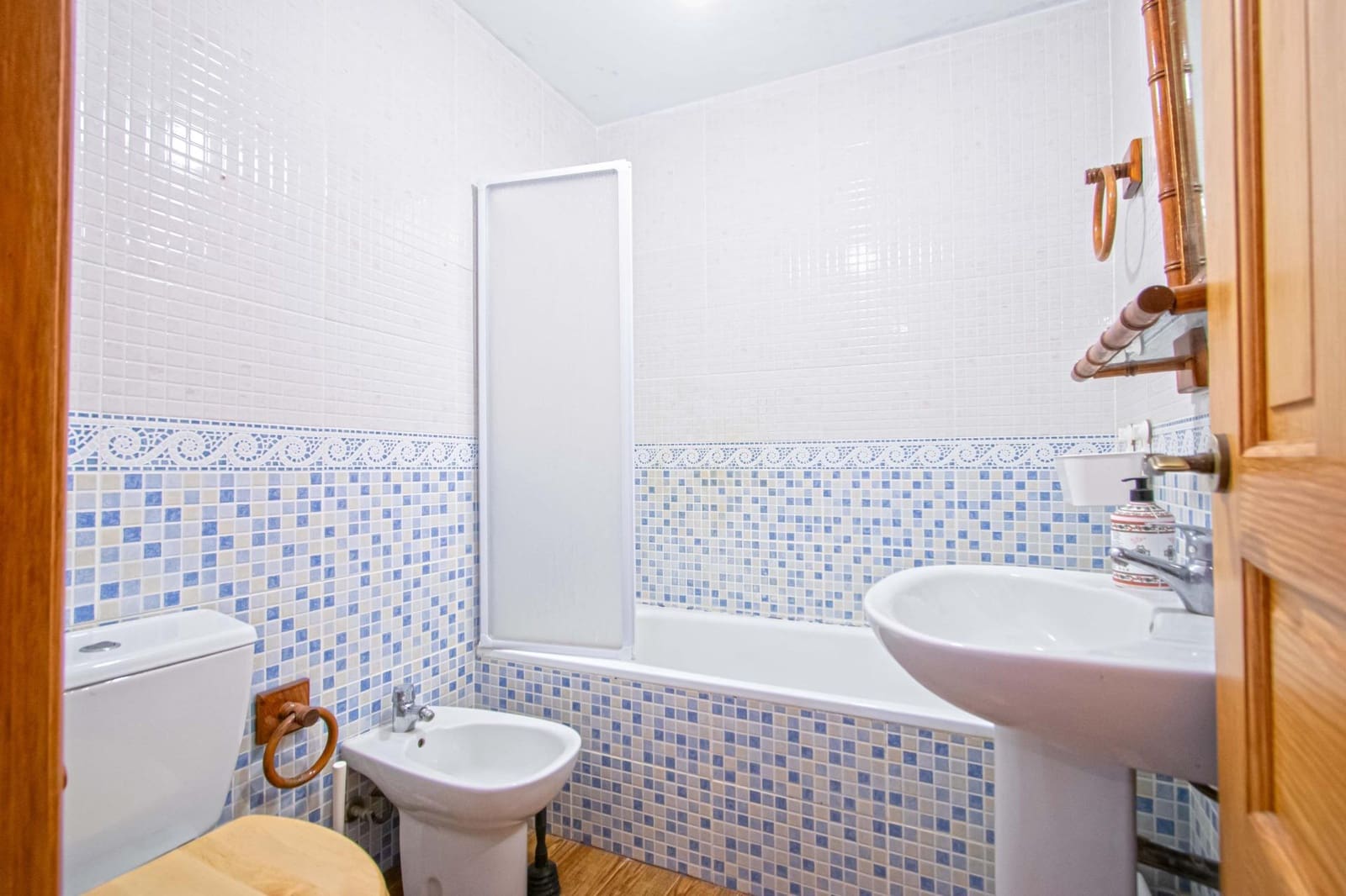 4 soverom Rekkehus til salgs i Tomares med garasje - € 298 000 (Ref: 9977378)