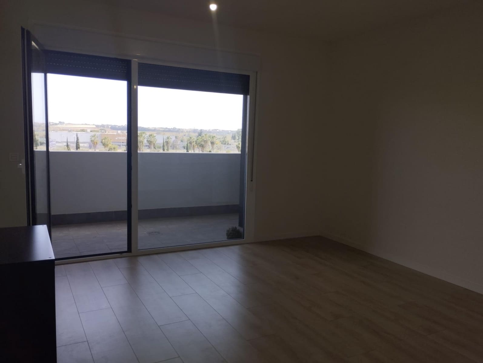 3 quarto Apartamento para arrendar em Sevilha cidade com piscina - 850 € (Ref: 9978947)