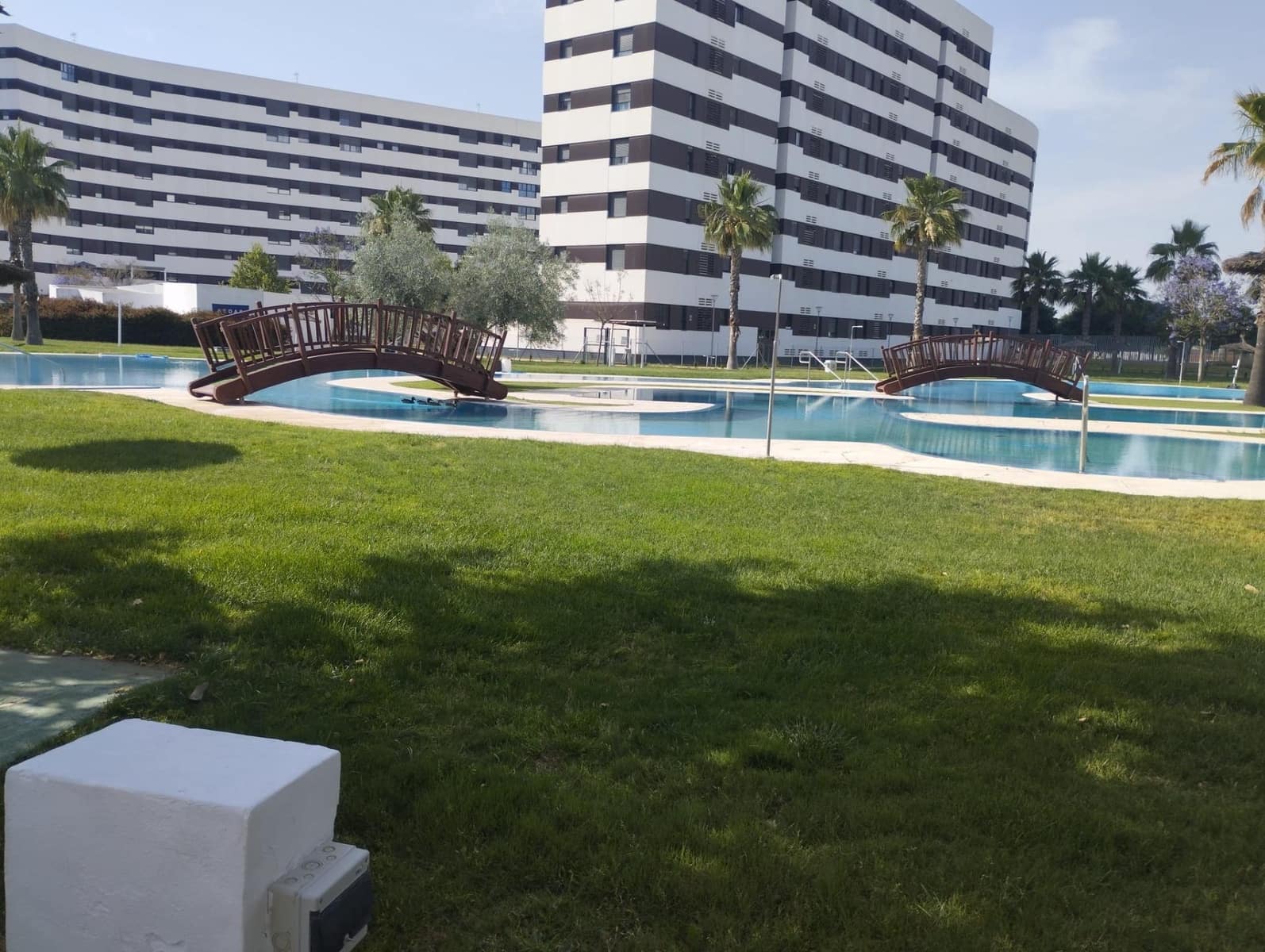 3 quarto Apartamento para arrendar em Sevilha cidade com piscina - 850 € (Ref: 9978947)