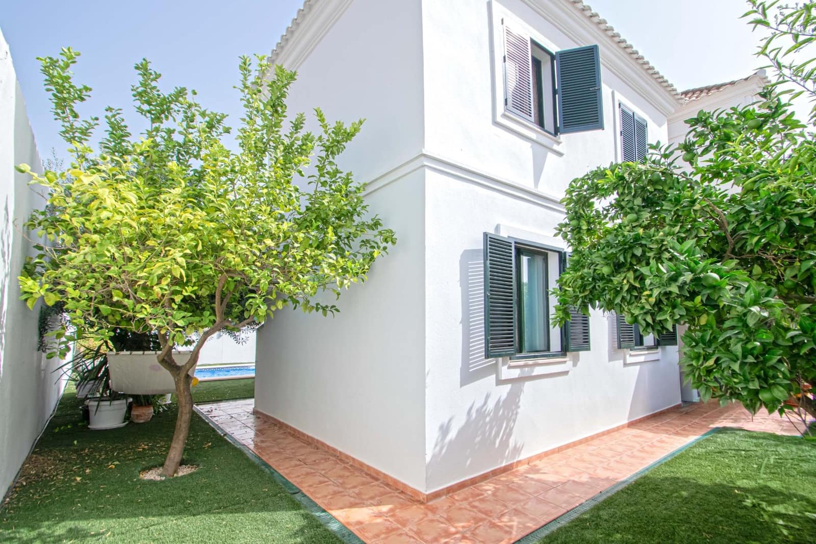 4 Zimmer Villa zu verkaufen in Burguillos mit Pool - 291.000 € (Ref: 9978948)