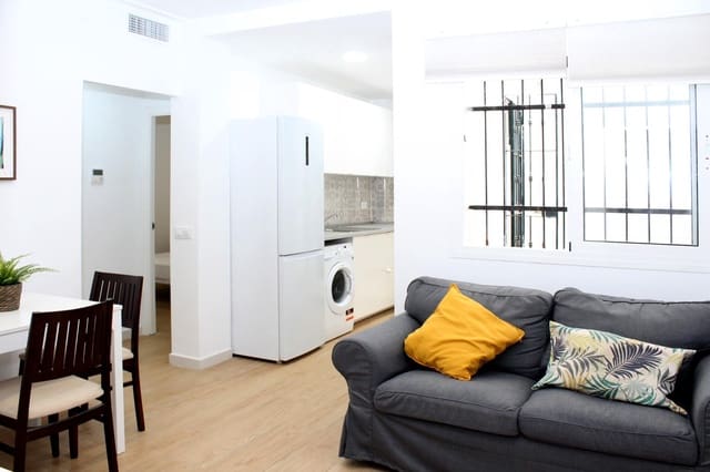 2 slaapkamer Flat te huur in Sevilla stad - € 850 (Ref: 9978949)