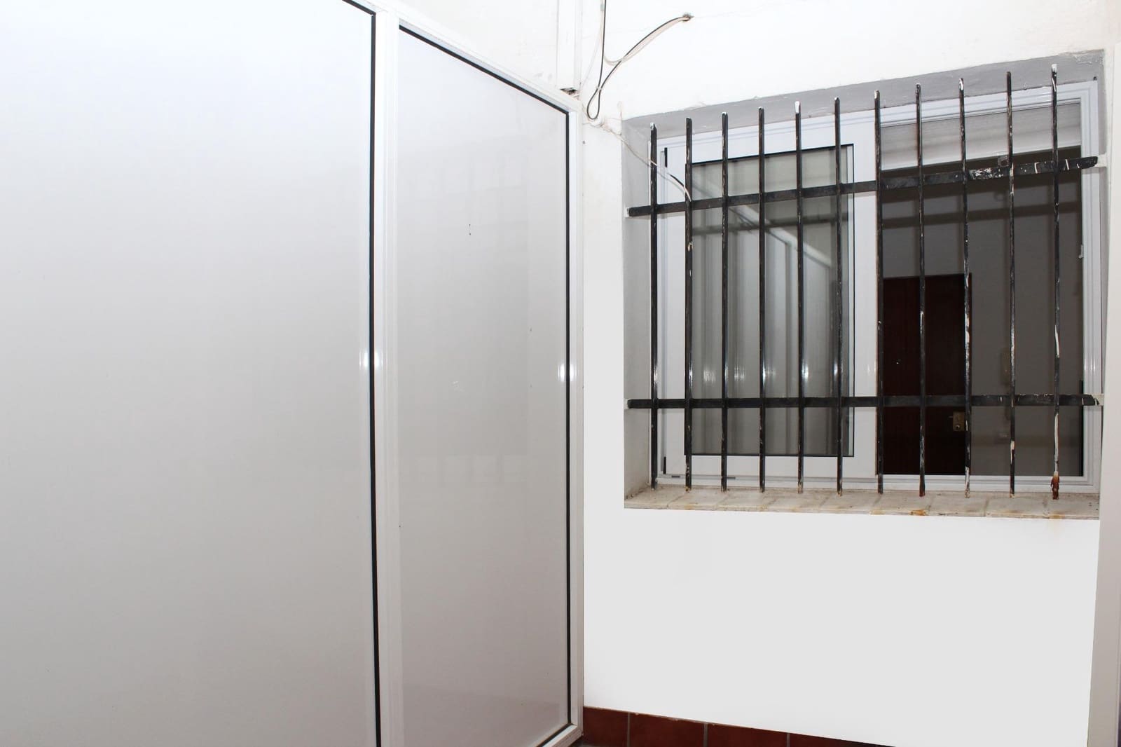 2 soveværelse Lejlighed til leje i Sevilla by - € 850 (Ref: 9978949)