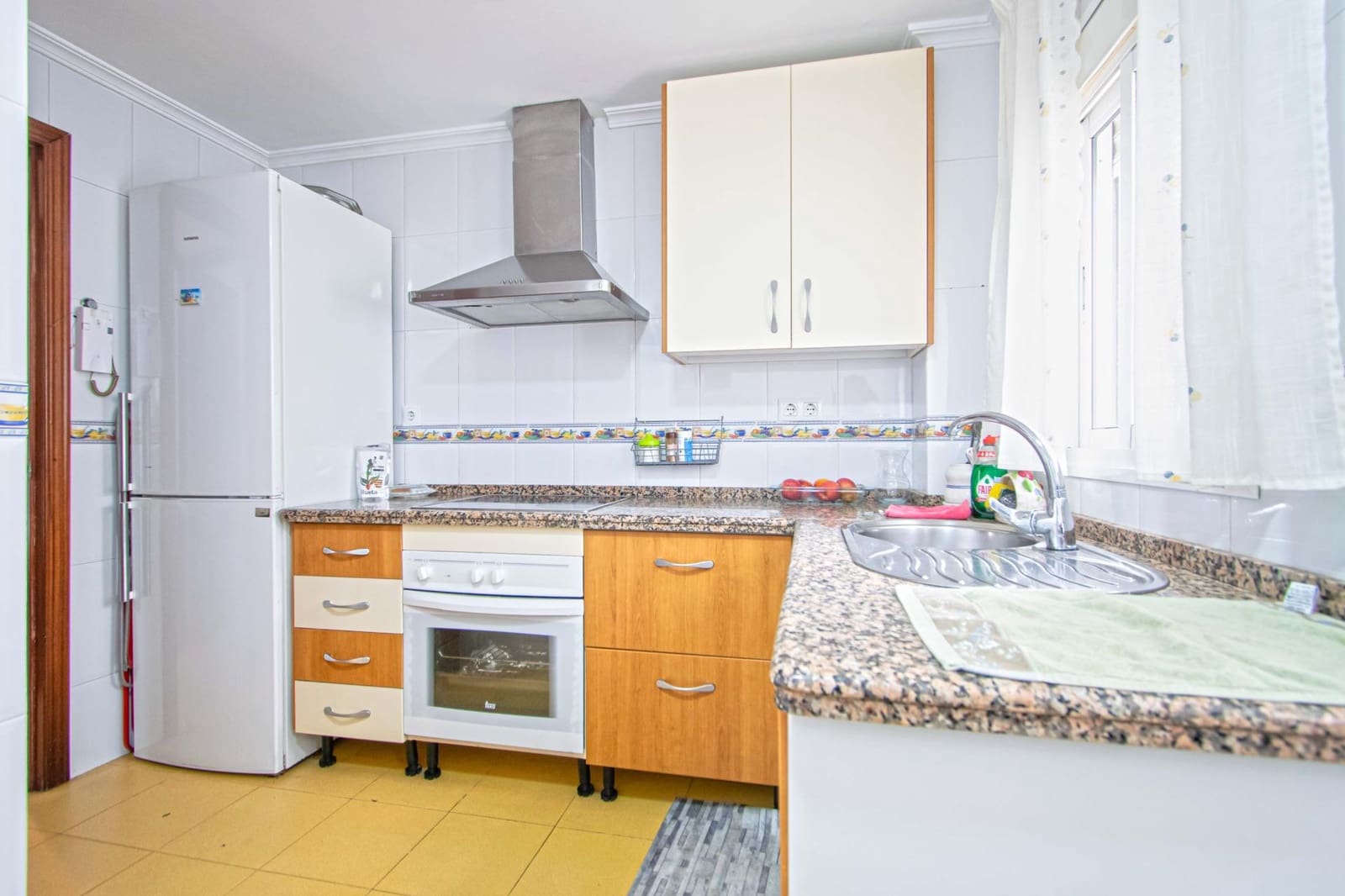 3 slaapkamer Flat te koop in Sevilla stad - € 230.000 (Ref: 9978950)
