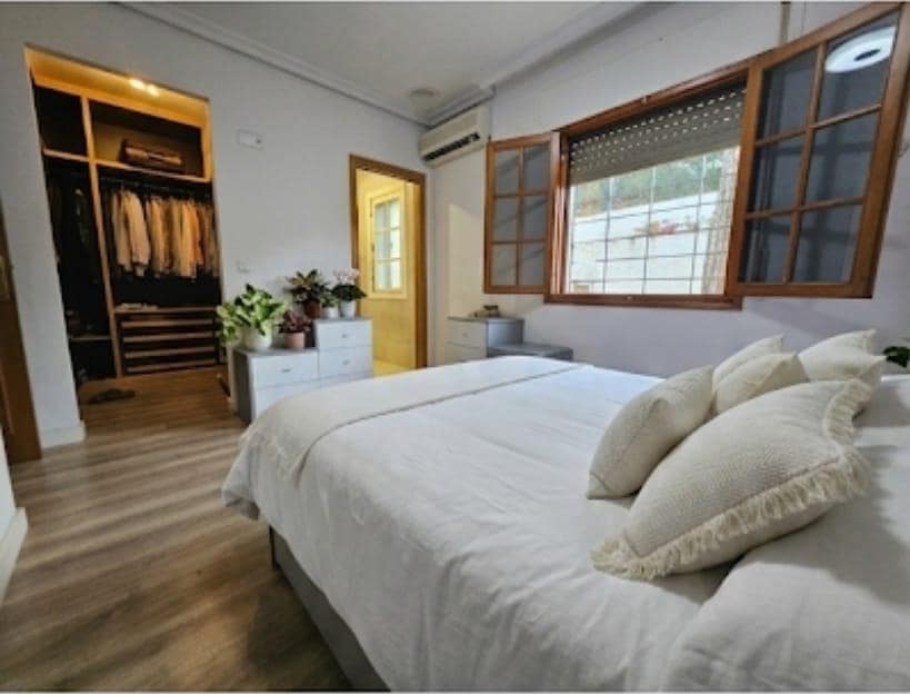 5 soverom Villa til salgs i Alcala de Guadaira med svømmebasseng - € 435 000 (Ref: 9978951)