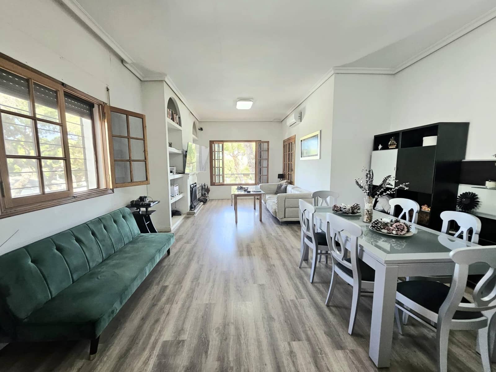 5 soverom Villa til salgs i Alcala de Guadaira med svømmebasseng - € 435 000 (Ref: 9978951)
