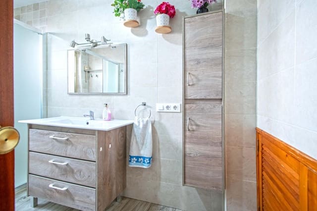 4 slaapkamer Huis te koop in Sevilla stad met garage - € 595.000 (Ref: 9985032)