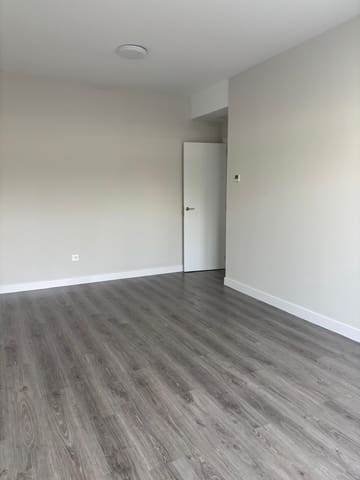 3 sovrum Lägenhet att hyra i Parque Alcosa, Sevilla stad med pool garage - 1 200 € (Ref: 9997185)