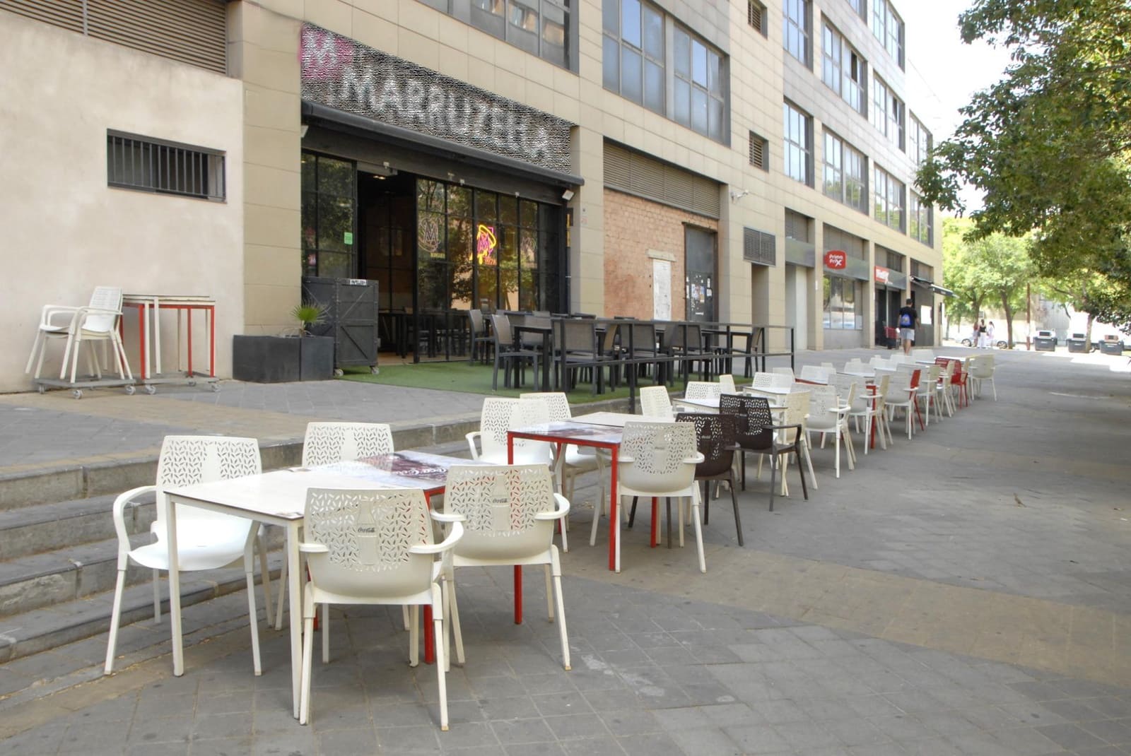 Local Commercial à louer à Seville ville - 2 930 € (Ref: 9998870)