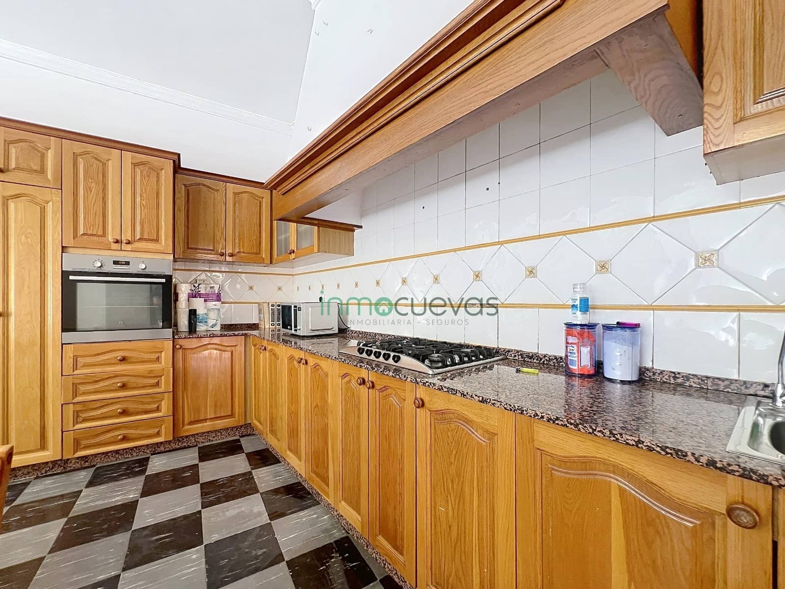 5 slaapkamer Rijtjeshuis te koop in Cuevas del Almanzora - € 180.000 (Ref: 10098537)