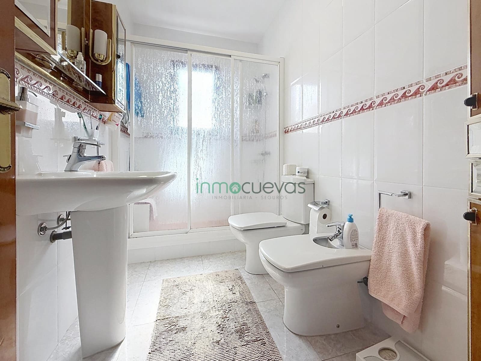 3 bedroom Villa for sale in Cuevas del Almanzora with garage - € 259,000 (Ref: 10155376)