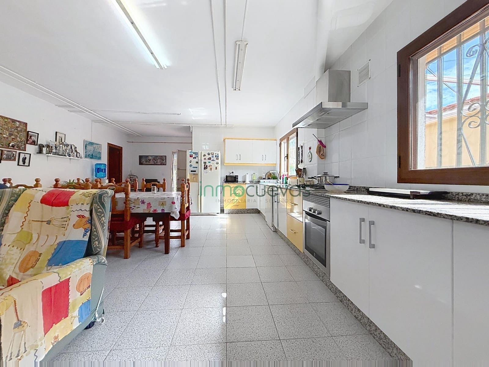 3 bedroom Villa for sale in Cuevas del Almanzora with garage - € 259,000 (Ref: 10155376)