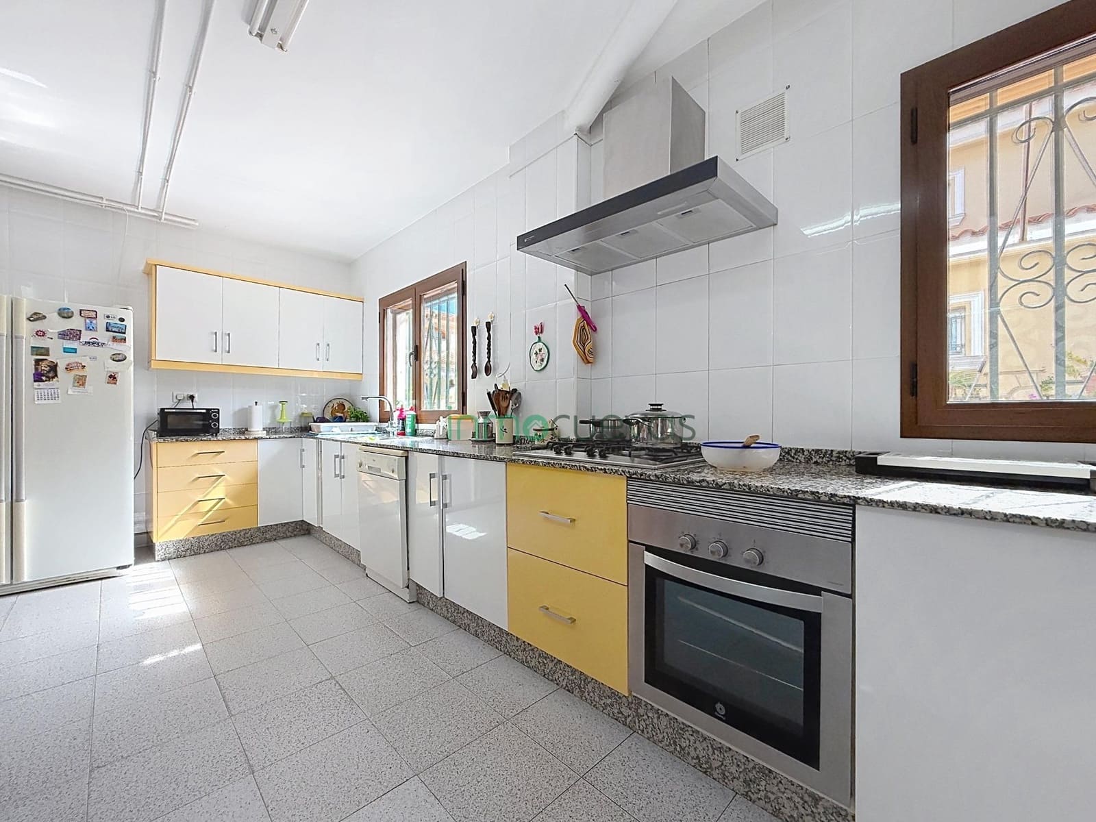 3 bedroom Villa for sale in Cuevas del Almanzora with garage - € 259,000 (Ref: 10155376)