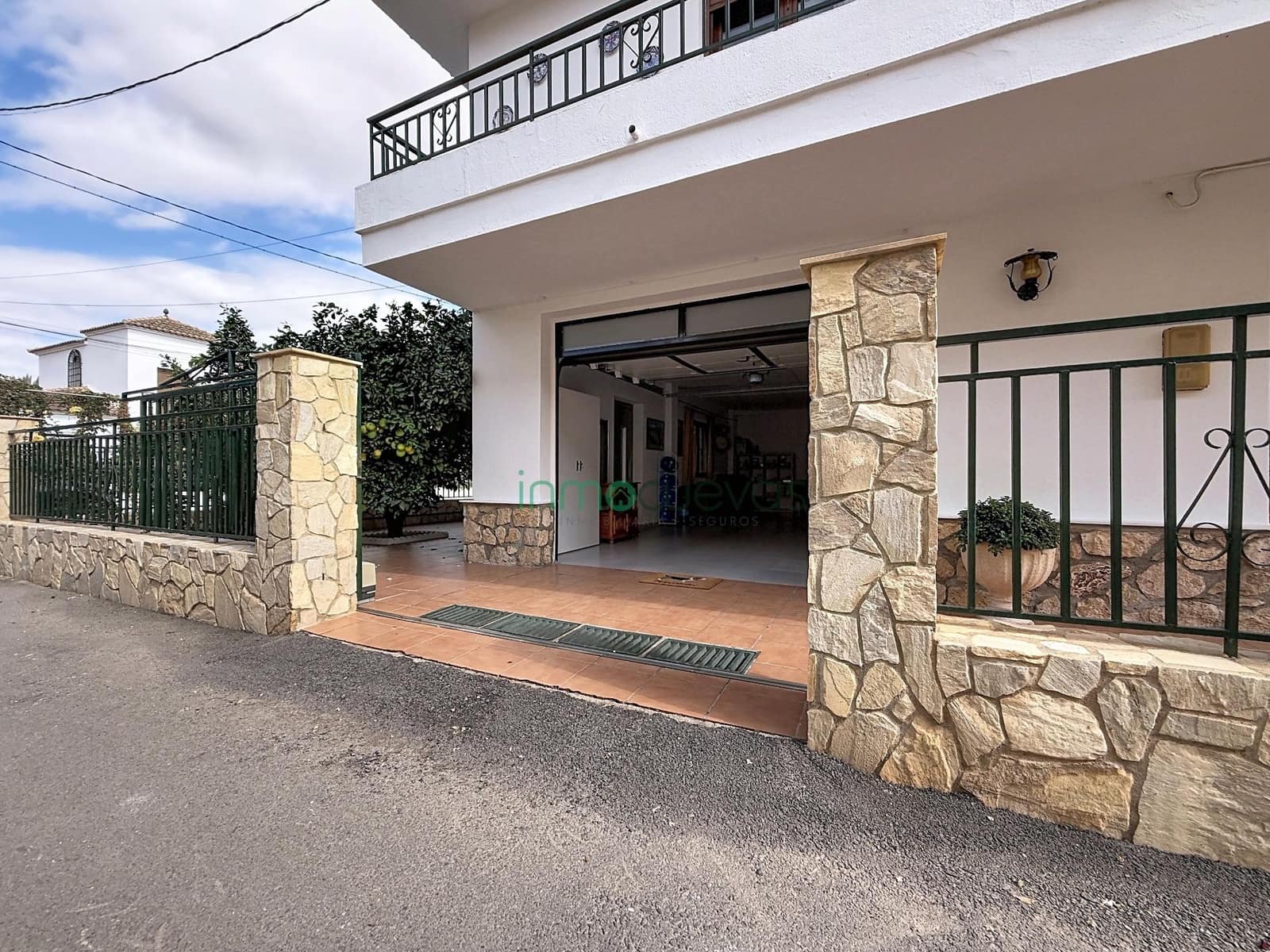 3 bedroom Villa for sale in Cuevas del Almanzora with garage - € 259,000 (Ref: 10155376)