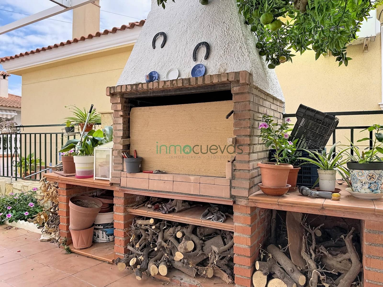 3 bedroom Villa for sale in Cuevas del Almanzora with garage - € 259,000 (Ref: 10155376)