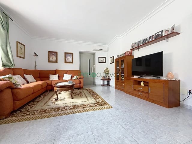 3 soveværelse Villa til salg i Cuevas del Almanzora med garage - € 259.000 (Ref: 10155376)