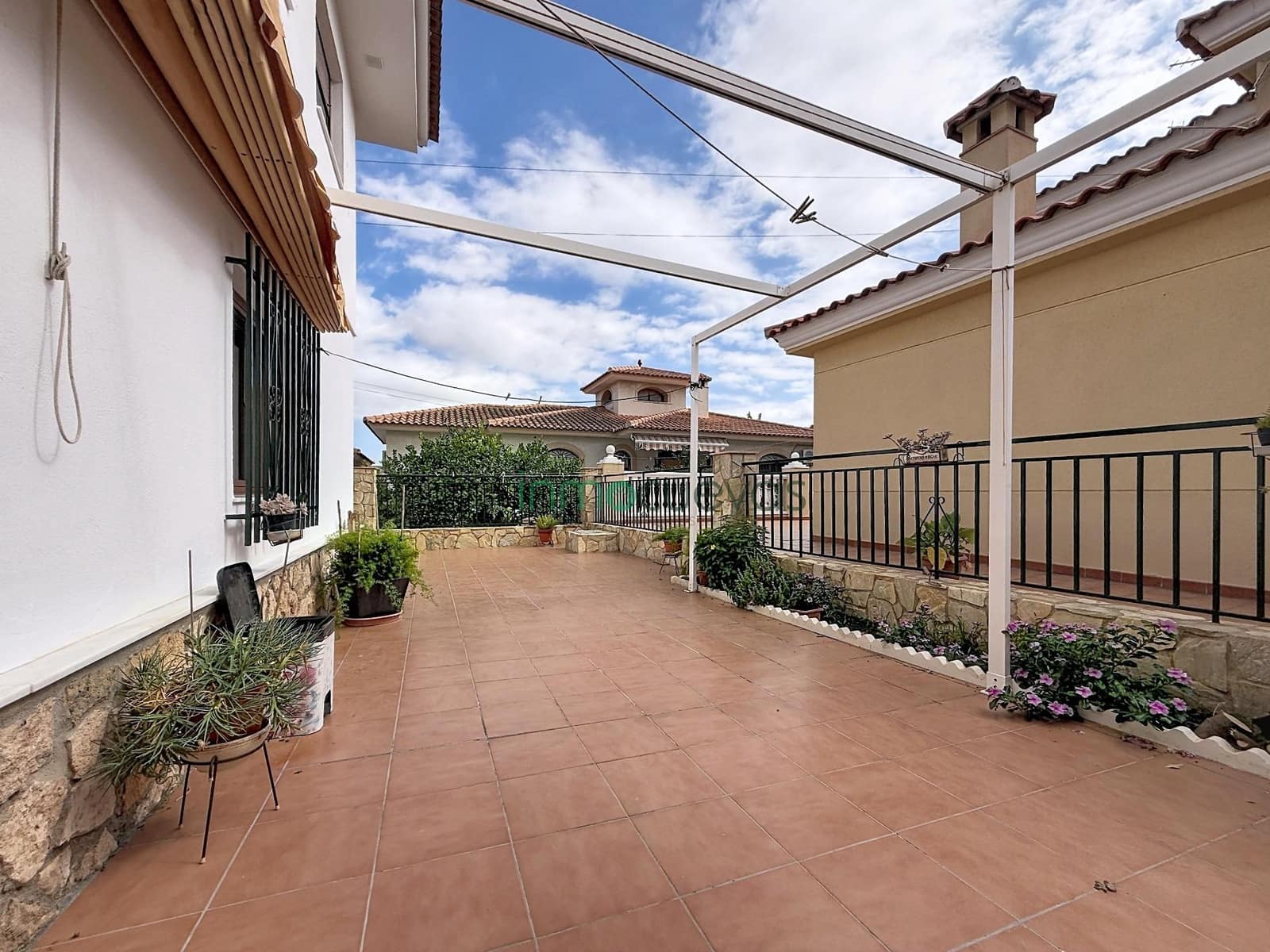 3 bedroom Villa for sale in Cuevas del Almanzora with garage - € 259,000 (Ref: 10155376)