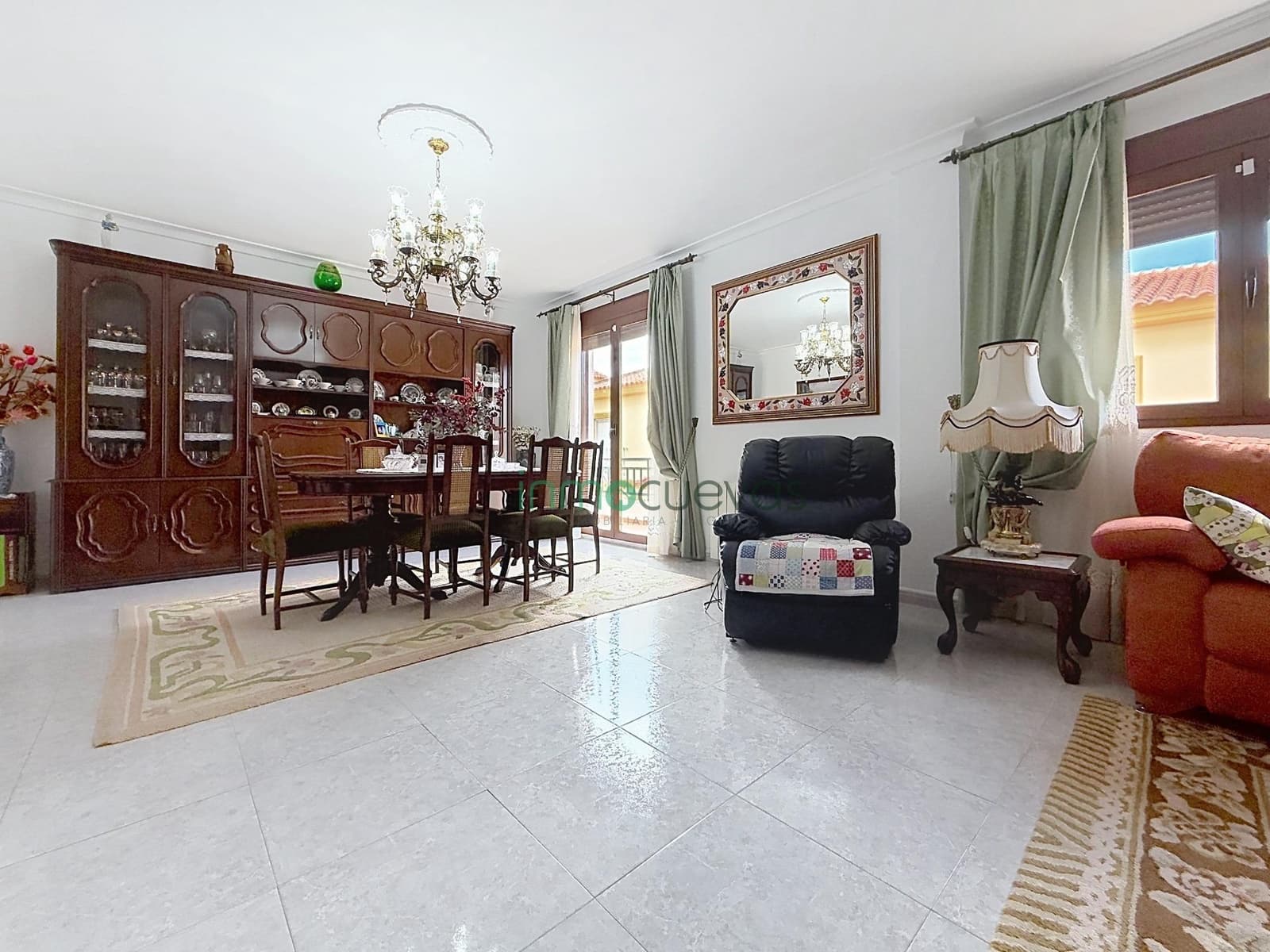 3 bedroom Villa for sale in Cuevas del Almanzora with garage - € 259,000 (Ref: 10155376)