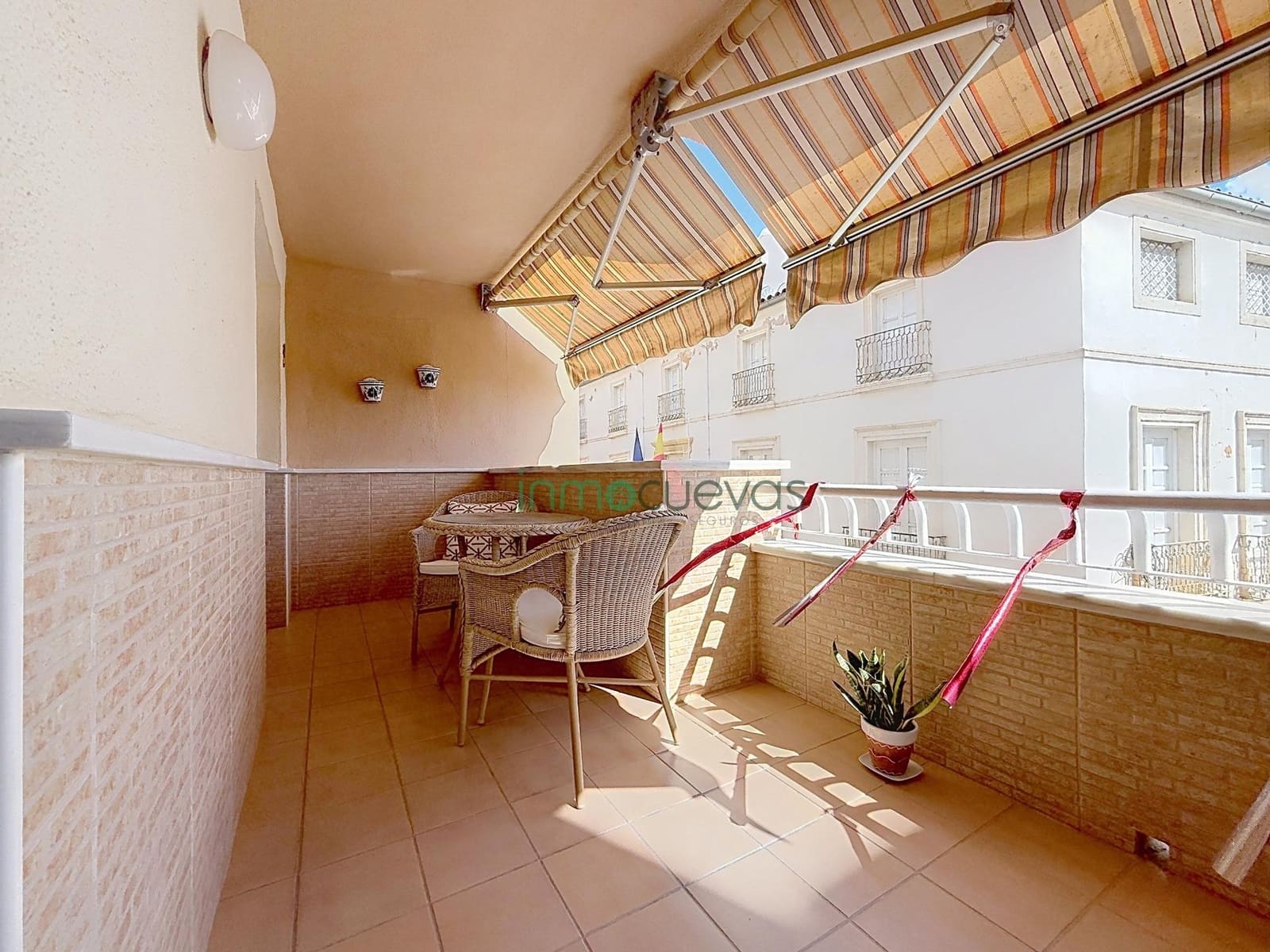 5 bedroom Flat for sale in Cuevas del Almanzora - € 160,000 (Ref: 10159824)