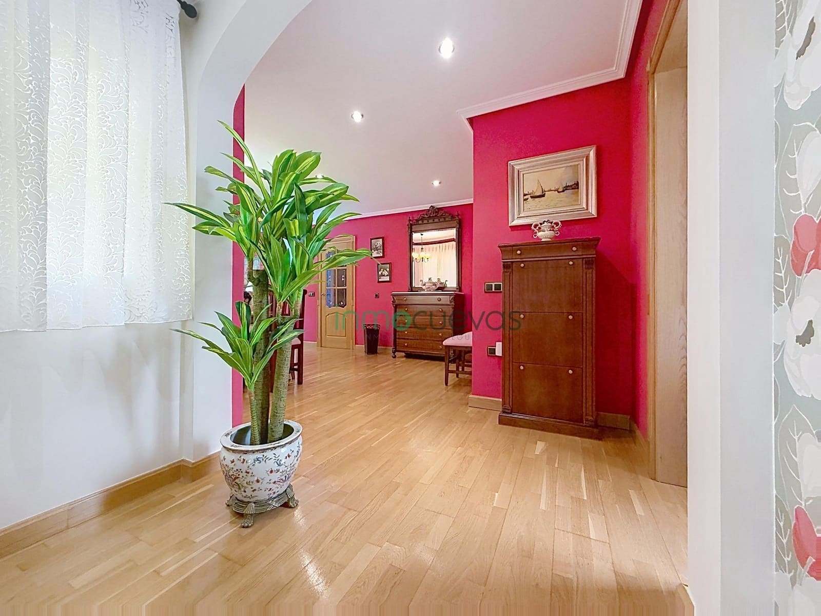 5 bedroom Flat for sale in Cuevas del Almanzora - € 160,000 (Ref: 10159824)