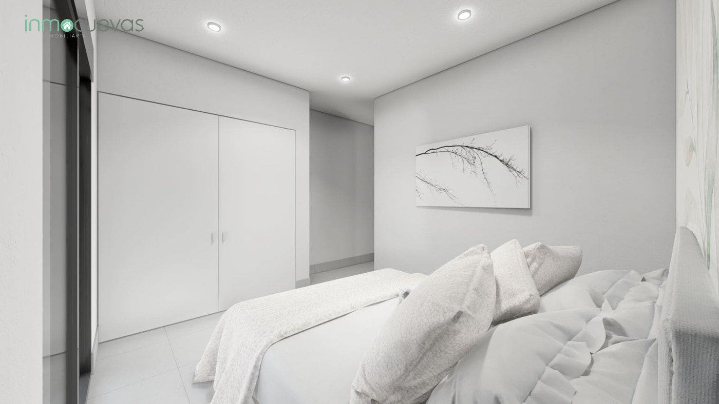 Apartamento de 2 habitaciones en Roldan en venta con piscina - 299.900 € (Ref: 6866964)