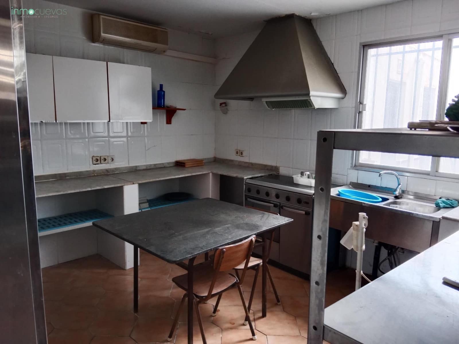 9 bedroom Guesthouse/B & B for sale in Los Gallardos - € 385,000 (Ref: 7401096)