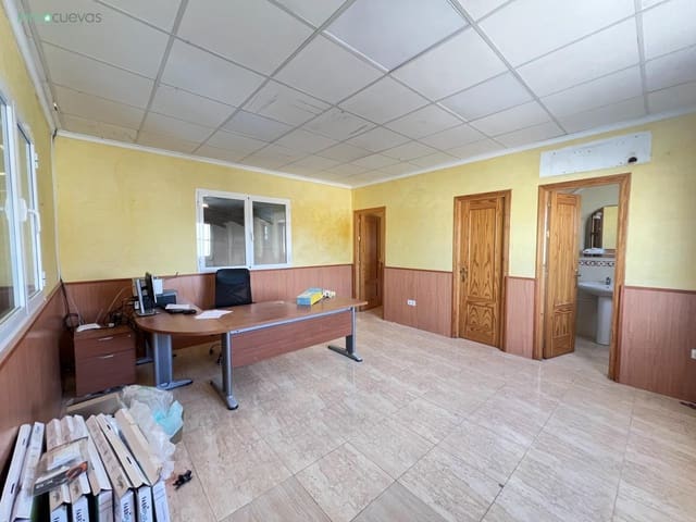 Yritys myytävänä paikassa Cuevas del Almanzora - 185 000 € (Ref: 8095744)